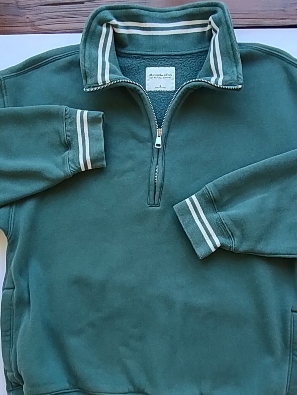 Abercrombie Fitch Soft A&F Max Essentials Sweatshirt Striped 1/4 Zip Sz Small - Picture 6 of 9